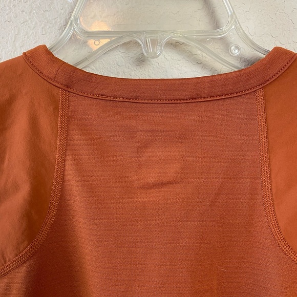 The North Face Vapor Wick Burnt Orange Shirt - Picture 5 of 8